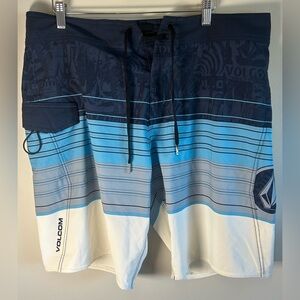 Volcom Mod-Tech Men’s Board Shorts Swim Shorts Size 36 Cinch Fly Blue & White